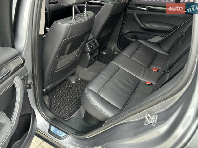 Серый БМВ Х3, объемом двигателя 2 л и пробегом 190 тыс. км за 19900 $, фото 16 на Automoto.ua