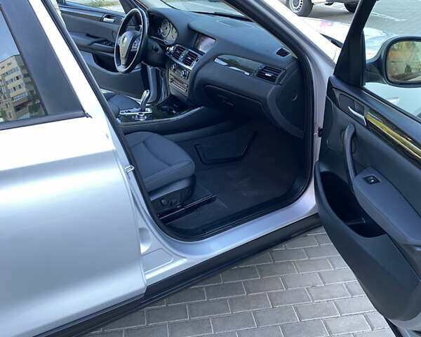 Сірий БМВ Х3, об'ємом двигуна 2 л та пробігом 212 тис. км за 13400 $, фото 45 на Automoto.ua