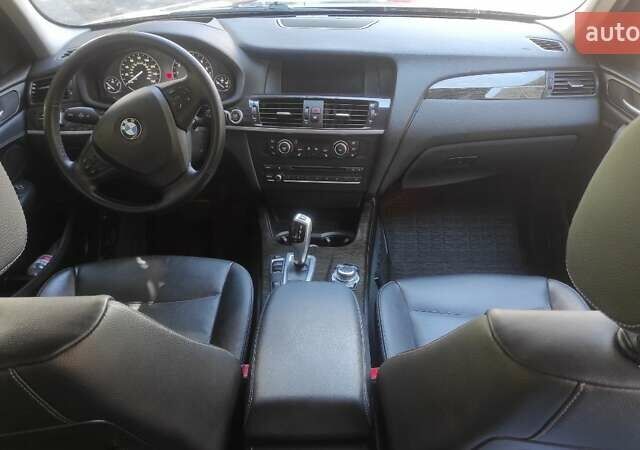 Серый БМВ Х3, объемом двигателя 2 л и пробегом 213 тыс. км за 14000 $, фото 5 на Automoto.ua