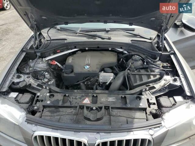 Серый БМВ Х3, объемом двигателя 2 л и пробегом 54 тыс. км за 1800 $, фото 11 на Automoto.ua