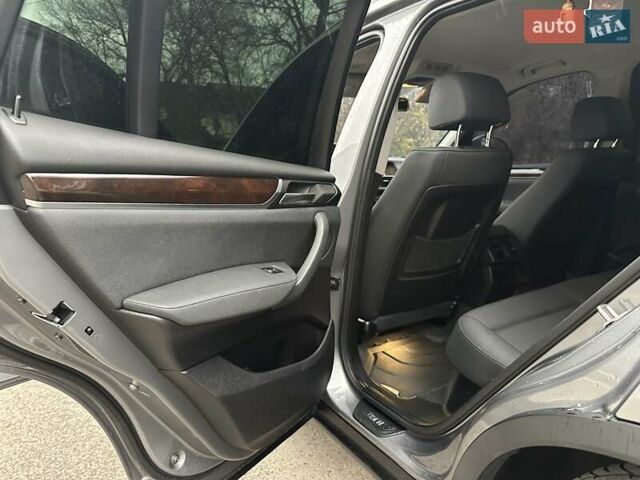 Серый БМВ Х3, объемом двигателя 2 л и пробегом 194 тыс. км за 16800 $, фото 23 на Automoto.ua