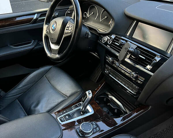 Серый БМВ Х3, объемом двигателя 2 л и пробегом 194 тыс. км за 14000 $, фото 15 на Automoto.ua