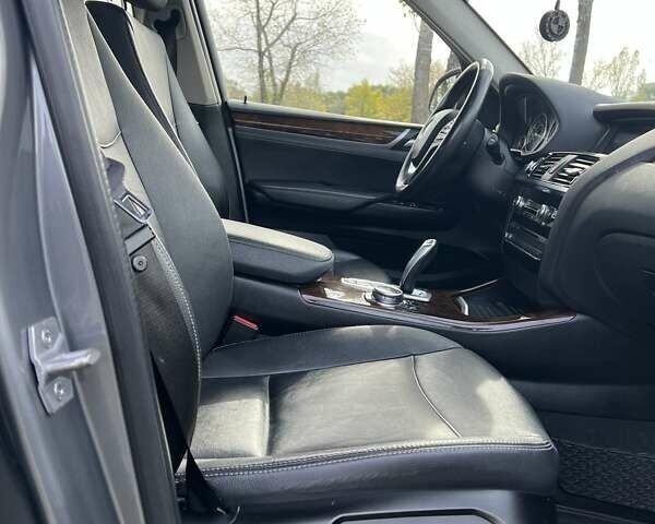 Серый БМВ Х3, объемом двигателя 2 л и пробегом 188 тыс. км за 17500 $, фото 14 на Automoto.ua