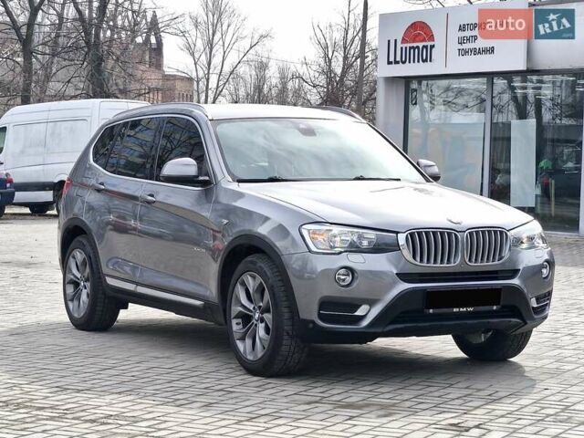 Серый БМВ Х3, объемом двигателя 2 л и пробегом 117 тыс. км за 17450 $, фото 4 на Automoto.ua