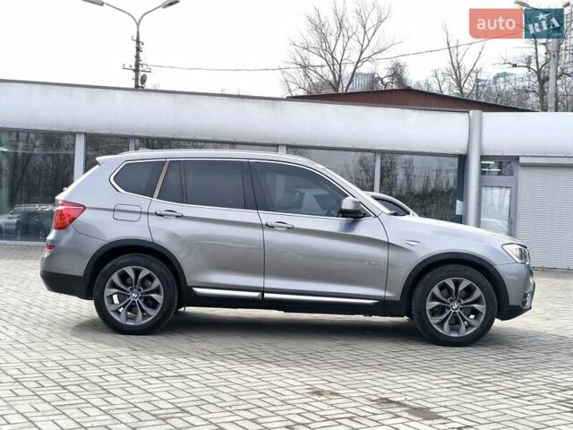 Серый БМВ Х3, объемом двигателя 2 л и пробегом 117 тыс. км за 17450 $, фото 5 на Automoto.ua