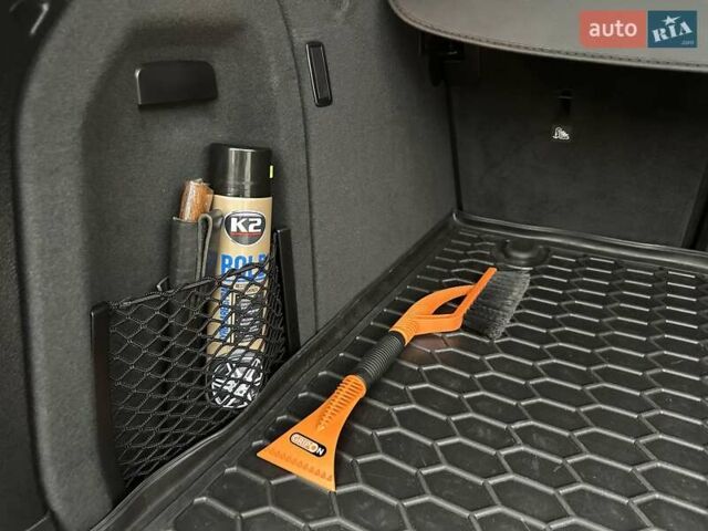 Серый БМВ Х3, объемом двигателя 2 л и пробегом 194 тыс. км за 16800 $, фото 41 на Automoto.ua