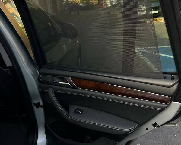 Серый БМВ Х3, объемом двигателя 2 л и пробегом 194 тыс. км за 15200 $, фото 14 на Automoto.ua