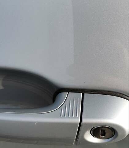 Серый БМВ Х3, объемом двигателя 2 л и пробегом 120 тыс. км за 15500 $, фото 2 на Automoto.ua