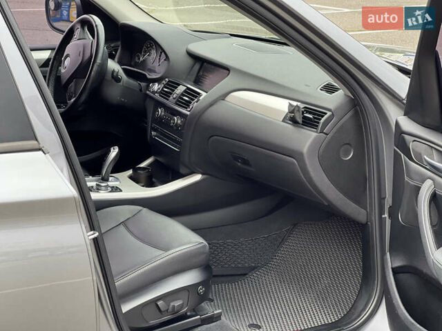 Сірий БМВ Х3, об'ємом двигуна 2 л та пробігом 136 тис. км за 13900 $, фото 16 на Automoto.ua