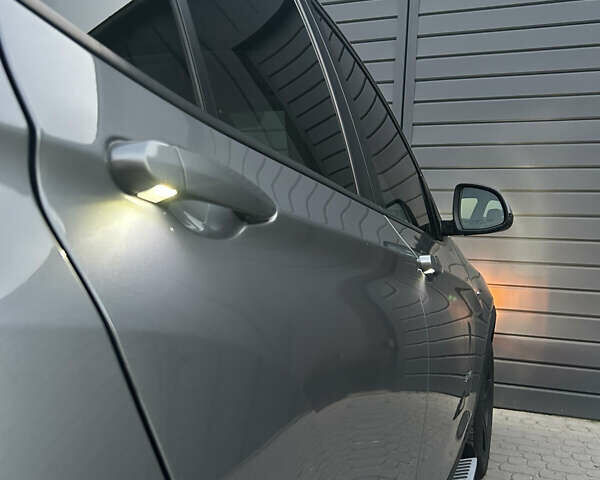 Сірий БМВ Х3, об'ємом двигуна 2 л та пробігом 200 тис. км за 16200 $, фото 13 на Automoto.ua