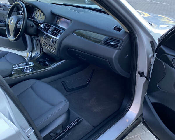 Сірий БМВ Х3, об'ємом двигуна 2 л та пробігом 212 тис. км за 13400 $, фото 47 на Automoto.ua