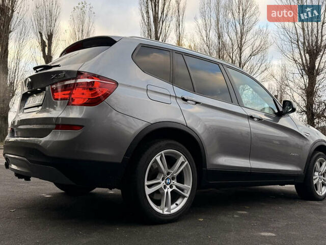 Серый БМВ Х3, объемом двигателя 2 л и пробегом 177 тыс. км за 16000 $, фото 3 на Automoto.ua