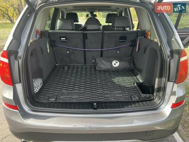 Серый БМВ Х3, объемом двигателя 2 л и пробегом 188 тыс. км за 17500 $, фото 27 на Automoto.ua