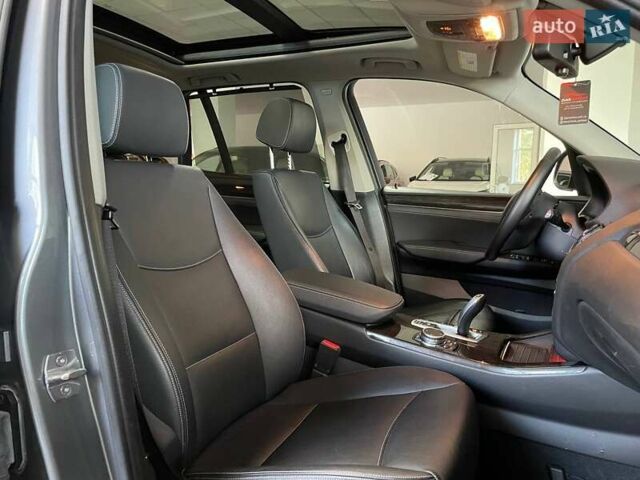 Серый БМВ Х3, объемом двигателя 2 л и пробегом 246 тыс. км за 17800 $, фото 12 на Automoto.ua