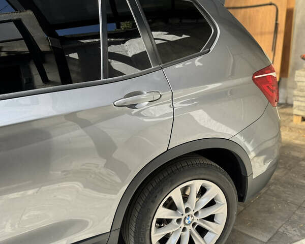 Серый БМВ Х3, объемом двигателя 2 л и пробегом 151 тыс. км за 19500 $, фото 1 на Automoto.ua