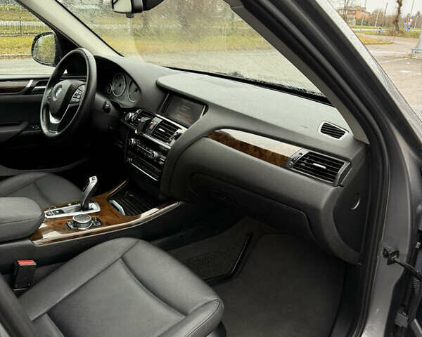 Серый БМВ Х3, объемом двигателя 2 л и пробегом 216 тыс. км за 13500 $, фото 5 на Automoto.ua