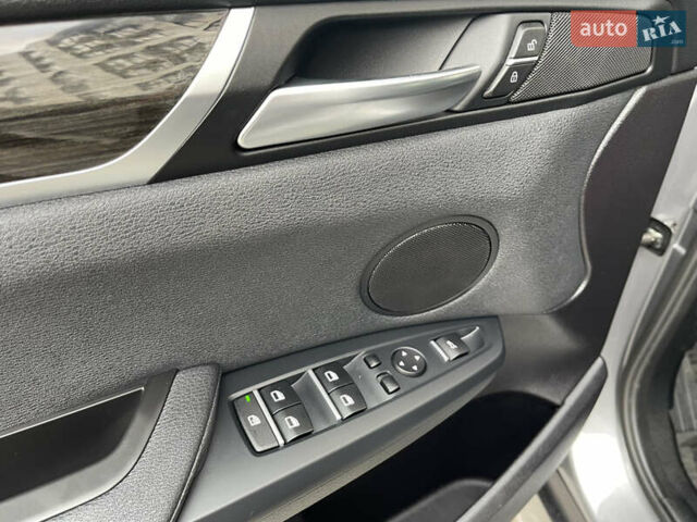 Серый БМВ Х3, объемом двигателя 2 л и пробегом 155 тыс. км за 15000 $, фото 16 на Automoto.ua