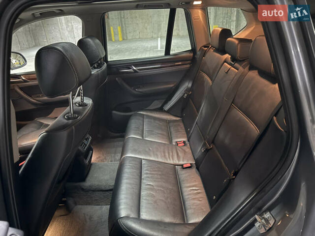 Сірий БМВ Х3, об'ємом двигуна 2 л та пробігом 237 тис. км за 13500 $, фото 29 на Automoto.ua