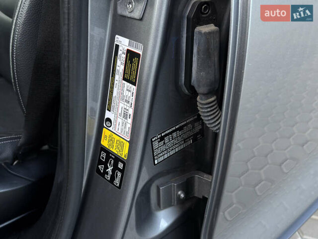Серый БМВ Х3, объемом двигателя 2 л и пробегом 175 тыс. км за 15000 $, фото 23 на Automoto.ua