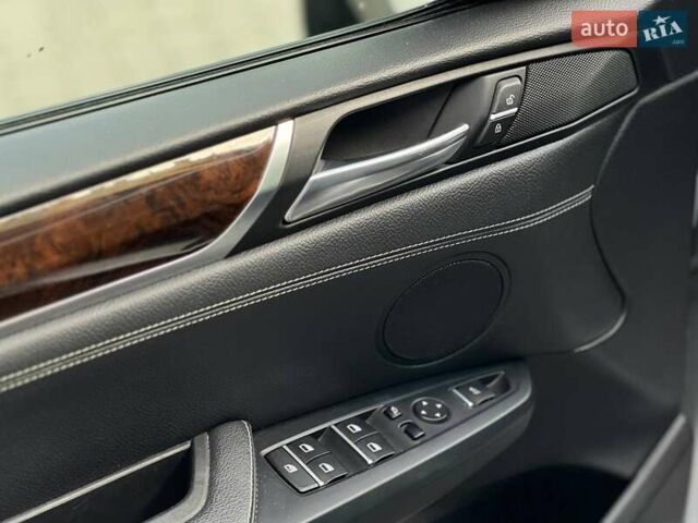 Серый БМВ Х3, объемом двигателя 2 л и пробегом 48 тыс. км за 19000 $, фото 6 на Automoto.ua