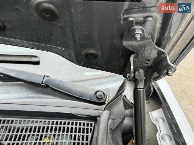 Серый БМВ Х3, объемом двигателя 2 л и пробегом 205 тыс. км за 15200 $, фото 71 на Automoto.ua