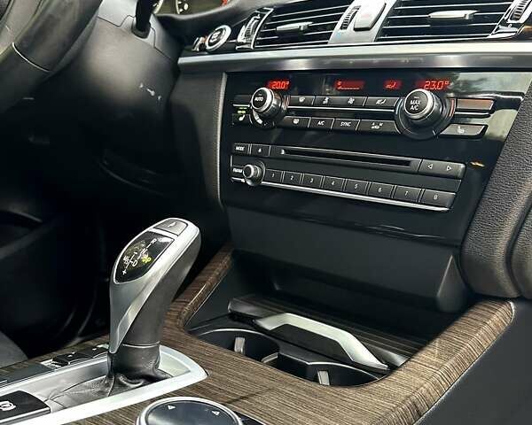 Серый БМВ Х3, объемом двигателя 2 л и пробегом 135 тыс. км за 18500 $, фото 30 на Automoto.ua