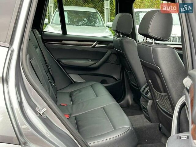 Серый БМВ Х3, объемом двигателя 3 л и пробегом 156 тыс. км за 20990 $, фото 21 на Automoto.ua