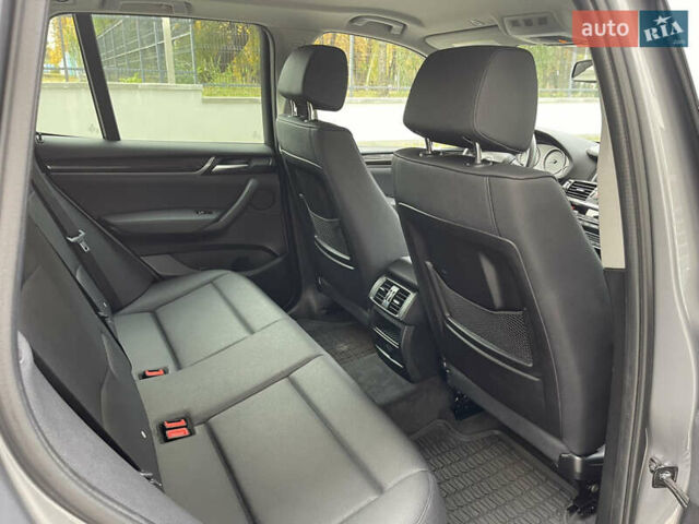 Серый БМВ Х3, объемом двигателя 2 л и пробегом 155 тыс. км за 15000 $, фото 26 на Automoto.ua