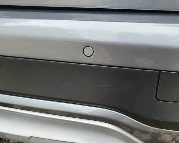 Серый БМВ Х3, объемом двигателя 2 л и пробегом 285 тыс. км за 15300 $, фото 5 на Automoto.ua