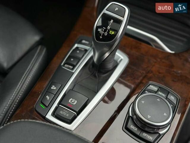 Серый БМВ Х3, объемом двигателя 3 л и пробегом 156 тыс. км за 20990 $, фото 45 на Automoto.ua