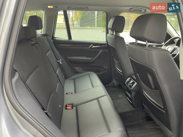 Серый БМВ Х3, объемом двигателя 2 л и пробегом 155 тыс. км за 15000 $, фото 27 на Automoto.ua