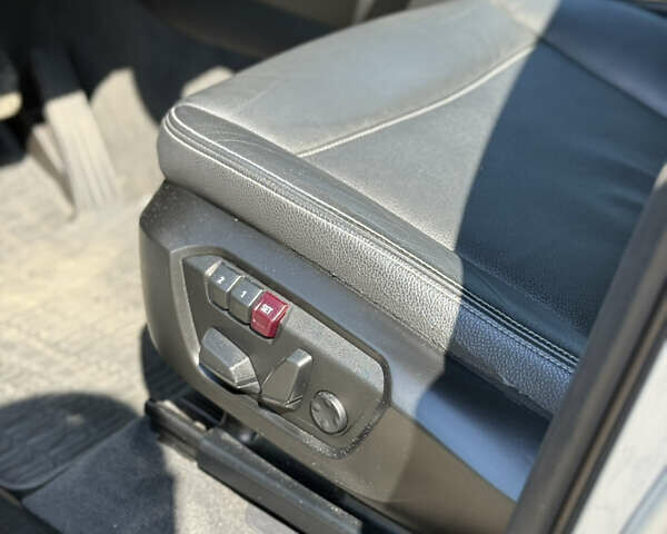 Серый БМВ Х3, объемом двигателя 2 л и пробегом 191 тыс. км за 16800 $, фото 23 на Automoto.ua