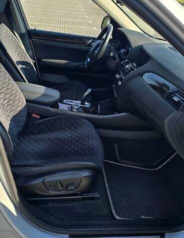 Серый БМВ Х3, объемом двигателя 3 л и пробегом 210 тыс. км за 19200 $, фото 5 на Automoto.ua