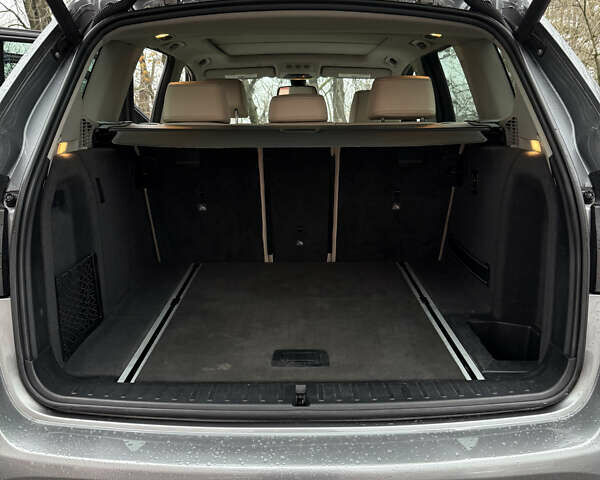 Серый БМВ Х3, объемом двигателя 2 л и пробегом 195 тыс. км за 18800 $, фото 16 на Automoto.ua