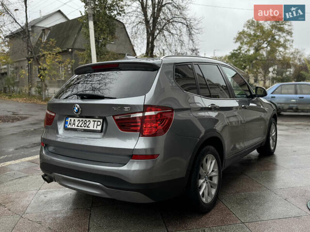Серый БМВ Х3, объемом двигателя 2 л и пробегом 175 тыс. км за 15000 $, фото 4 на Automoto.ua
