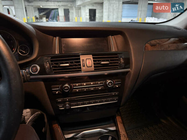 Сірий БМВ Х3, об'ємом двигуна 2 л та пробігом 237 тис. км за 13500 $, фото 39 на Automoto.ua