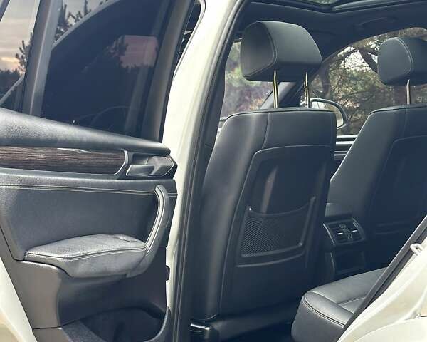 Сірий БМВ Х3, об'ємом двигуна 2 л та пробігом 135 тис. км за 17999 $, фото 43 на Automoto.ua