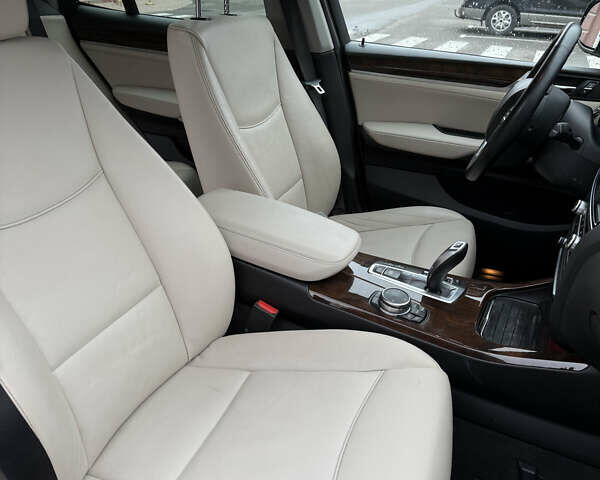 Серый БМВ Х3, объемом двигателя 2 л и пробегом 195 тыс. км за 18800 $, фото 23 на Automoto.ua