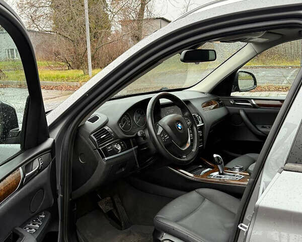 Серый БМВ Х3, объемом двигателя 2 л и пробегом 216 тыс. км за 13500 $, фото 10 на Automoto.ua