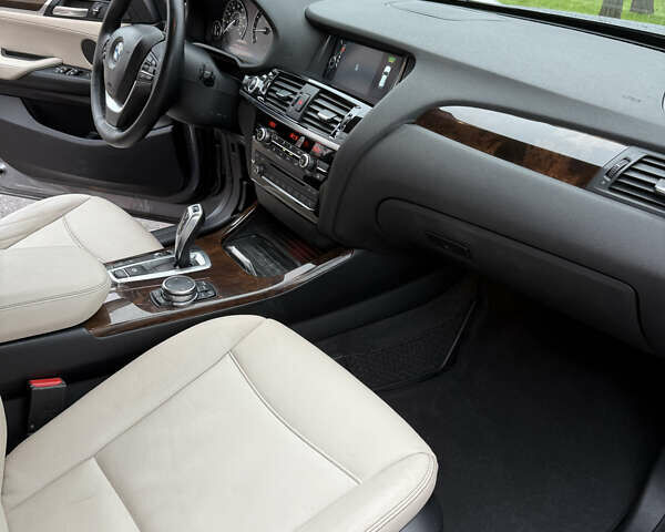 Серый БМВ Х3, объемом двигателя 2 л и пробегом 195 тыс. км за 18800 $, фото 5 на Automoto.ua