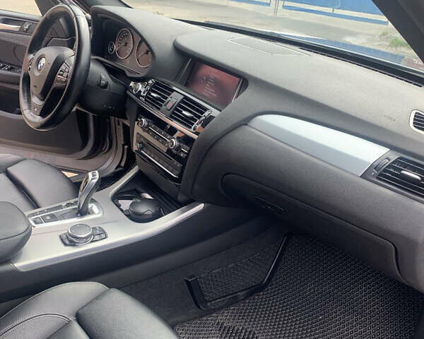 Серый БМВ Х3, объемом двигателя 2 л и пробегом 65 тыс. км за 40500 $, фото 12 на Automoto.ua