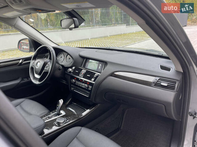 Серый БМВ Х3, объемом двигателя 2 л и пробегом 155 тыс. км за 15000 $, фото 21 на Automoto.ua