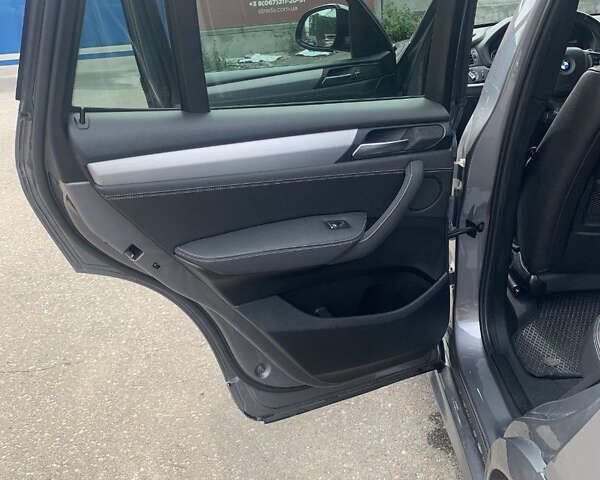 Серый БМВ Х3, объемом двигателя 2 л и пробегом 65 тыс. км за 40500 $, фото 20 на Automoto.ua