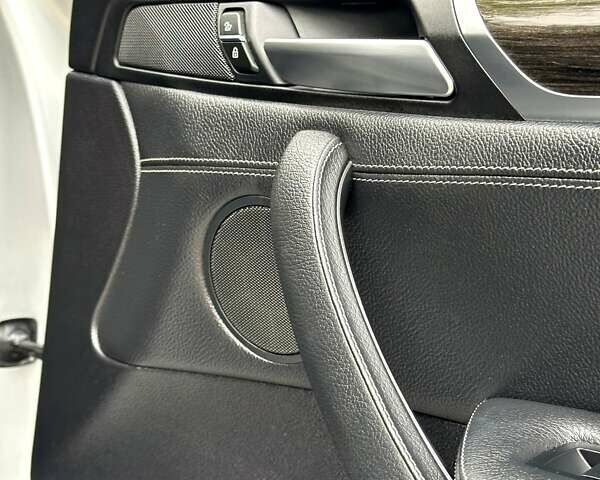 Сірий БМВ Х3, об'ємом двигуна 2 л та пробігом 135 тис. км за 17999 $, фото 33 на Automoto.ua