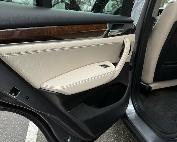 Серый БМВ Х3, объемом двигателя 2 л и пробегом 195 тыс. км за 18800 $, фото 12 на Automoto.ua