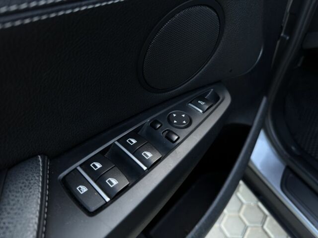 Серый БМВ Х3, объемом двигателя 2 л и пробегом 170 тыс. км за 15700 $, фото 16 на Automoto.ua