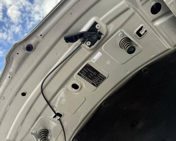 Серый БМВ Х3, объемом двигателя 2 л и пробегом 176 тыс. км за 15900 $, фото 23 на Automoto.ua