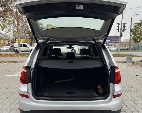 Сірий БМВ Х3, об'ємом двигуна 2 л та пробігом 171 тис. км за 14700 $, фото 9 на Automoto.ua
