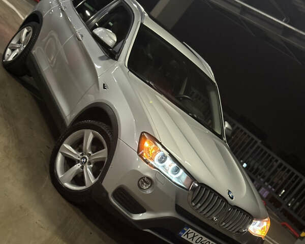 Сірий БМВ Х3, об'ємом двигуна 2 л та пробігом 85 тис. км за 22500 $, фото 11 на Automoto.ua
