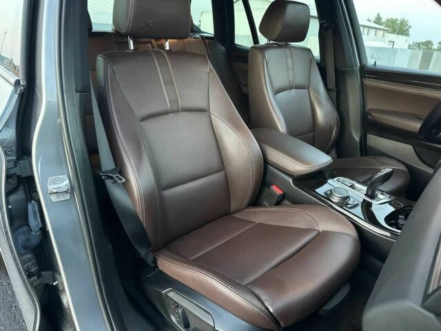 Серый БМВ Х3, объемом двигателя 2 л и пробегом 70 тыс. км за 4000 $, фото 7 на Automoto.ua